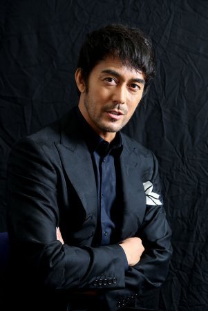 Abe Hiroshi
