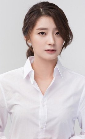 Ём Джи Ён / Yum Ji Young