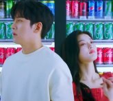 Джи Чан Ук и Ким Ю Джон встречаются и ссорятся в круглосуточном магазине