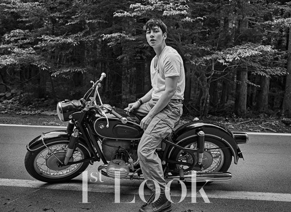 Джи  Чан  Ук  как идеальный байкер  в фотосессии с журналом  1st Look