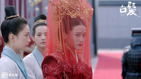 ТОП-5 самых красивых невест и женихов в костюмированных китайских дорамах